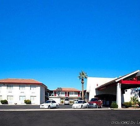 Econo Lodge 土桑 外观 照片