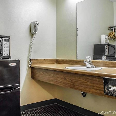 Econo Lodge 土桑 外观 照片