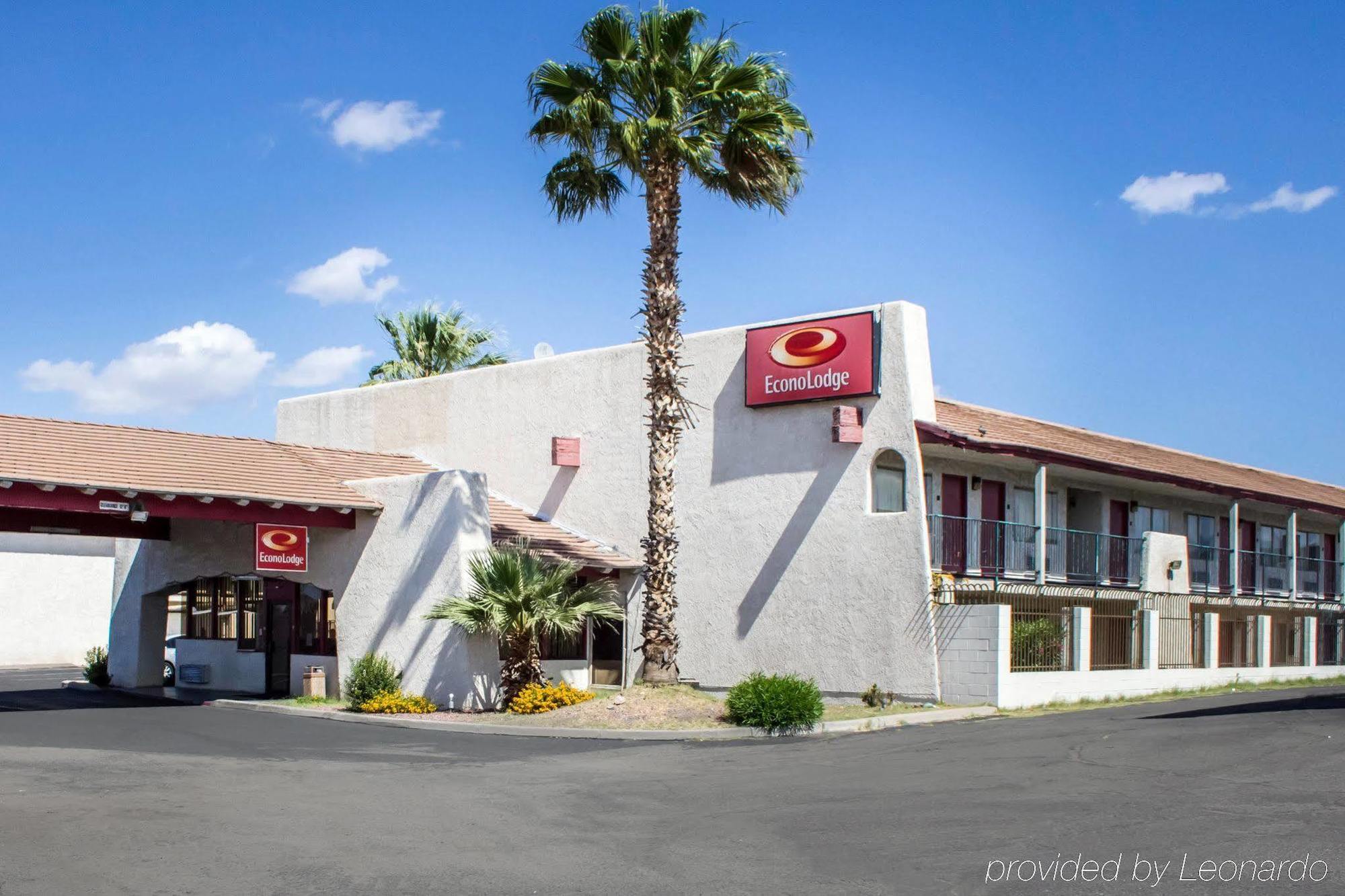 Econo Lodge 土桑 外观 照片