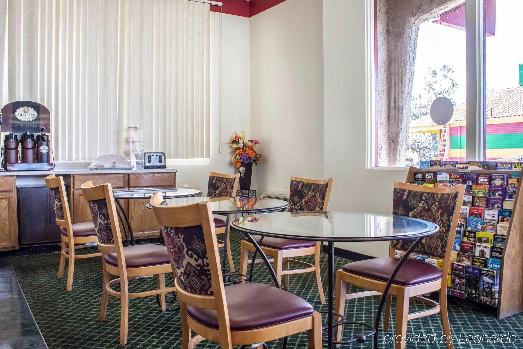 Econo Lodge 土桑 外观 照片