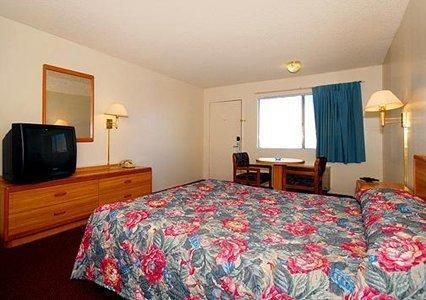 Econo Lodge 土桑 外观 照片